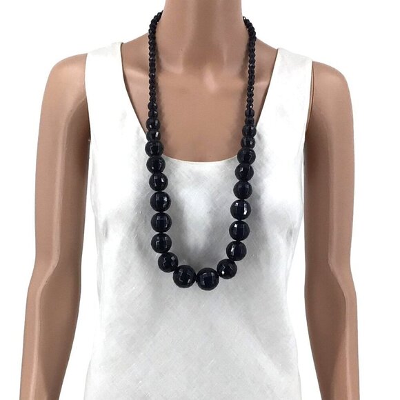 Black Graduated Beaded Necklace Chunky 34 Inch Length Lightweight - Picture 2 of 2